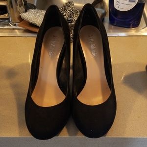 Kelly & Katie Black Pumps